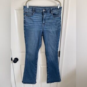 AEO Medium Wash High Rise Skinny Kick Jeans Frayed Hem